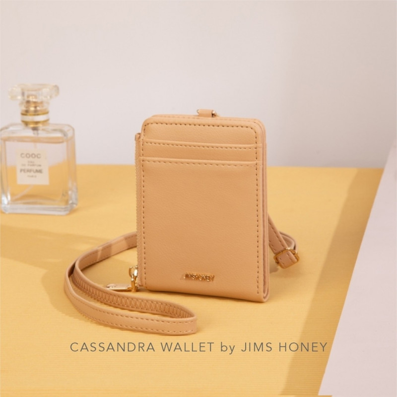 CASSANDRA WALLET PENJATAHAN LC-7032 (1 DUS : 180)